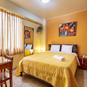 HABITACIÓN MATRIMONIAL